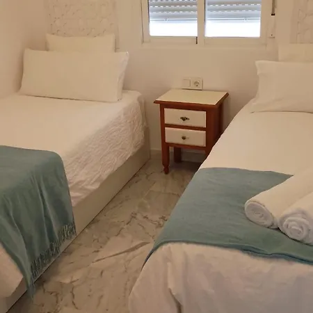 Apartmán Precioso Junto A La Mezquita. *