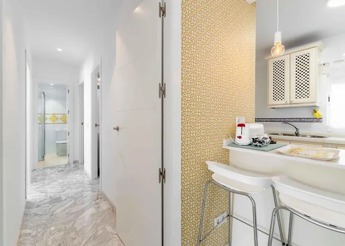 Apartman Precioso Junto A La Mezquita. *