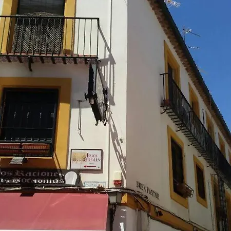 Precioso Junto A La Mezquita.