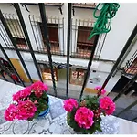 Precioso Junto A La Mezquita. * Cordoue