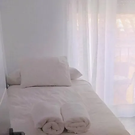 Precioso Junto A La Mezquita.