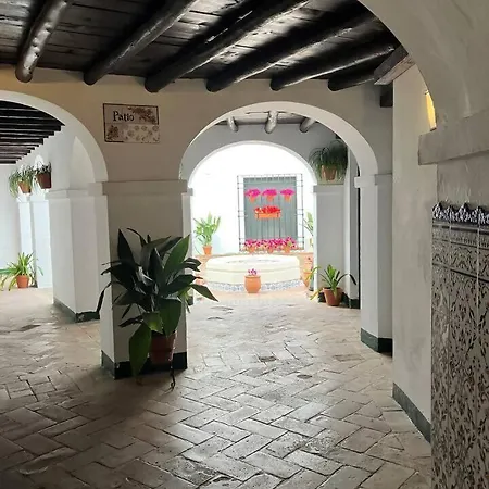 Precioso Junto A La Mezquita.